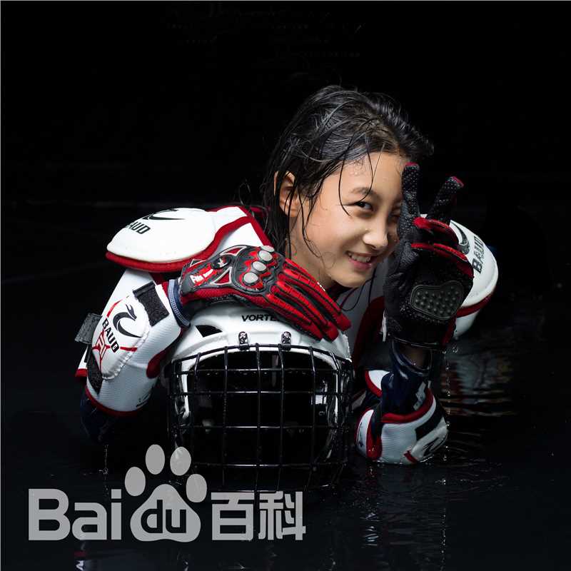 谢雨辰(Shirley)艺术照壁纸壁纸