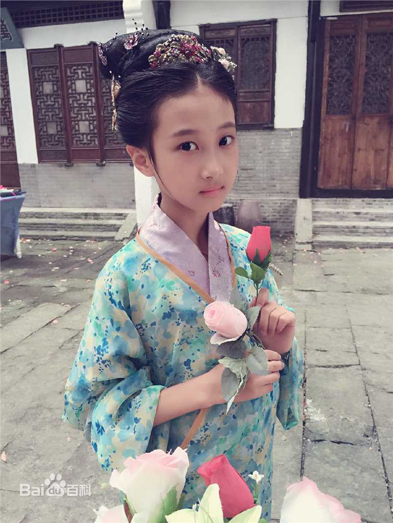 谢雨辰(Shirley)艺术照壁纸壁纸