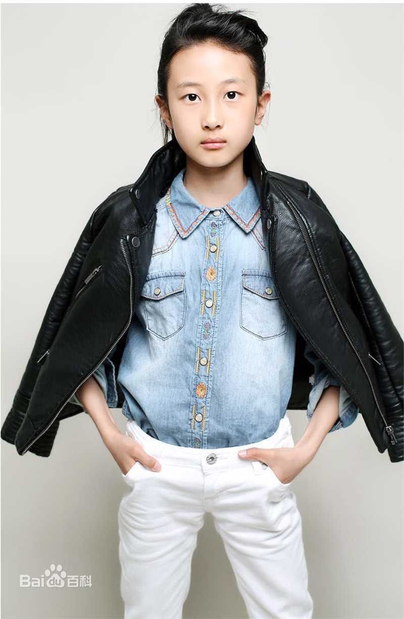 谢雨辰(Shirley)艺术照壁纸壁纸