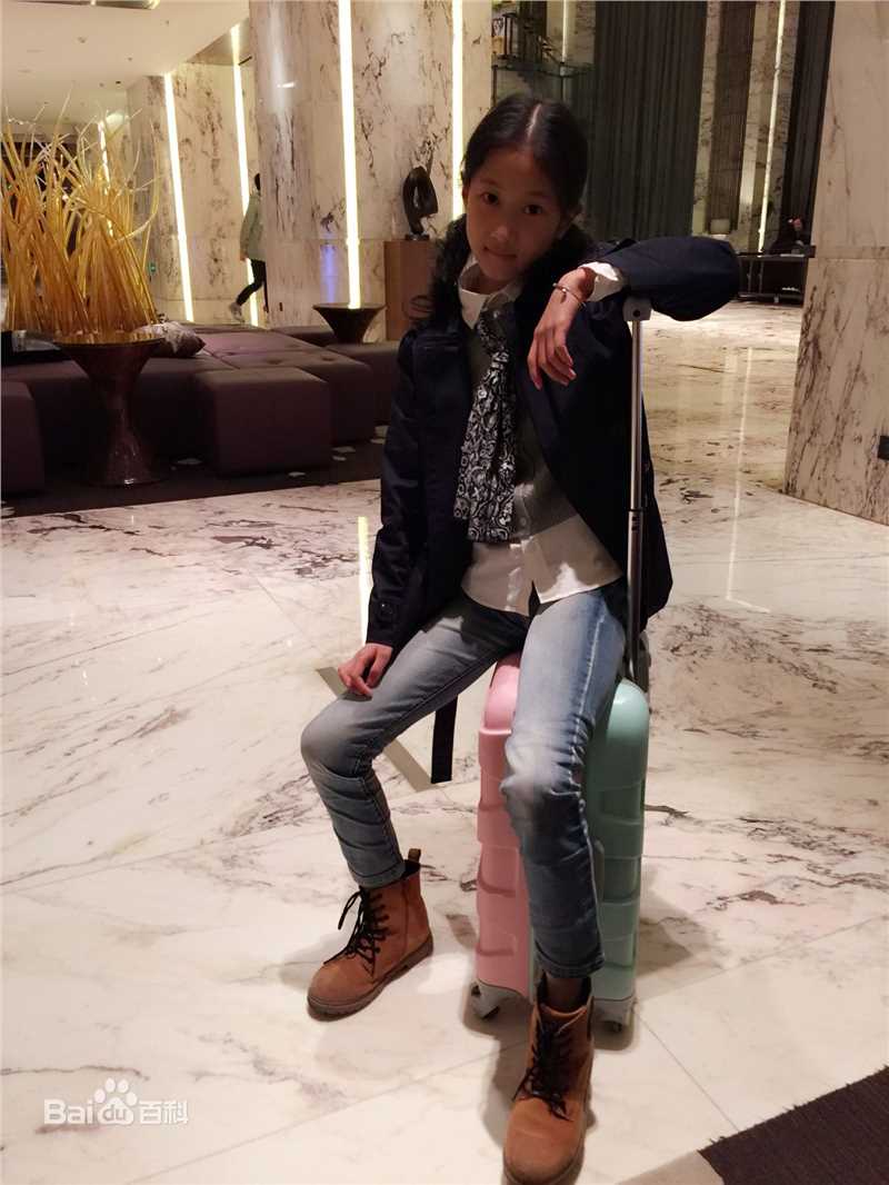 谢雨辰(Shirley)最新生活壁纸