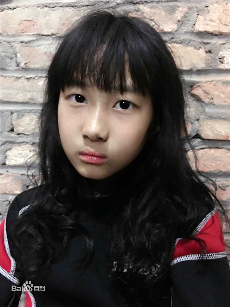 谢雨辰(Shirley)最新生活壁纸