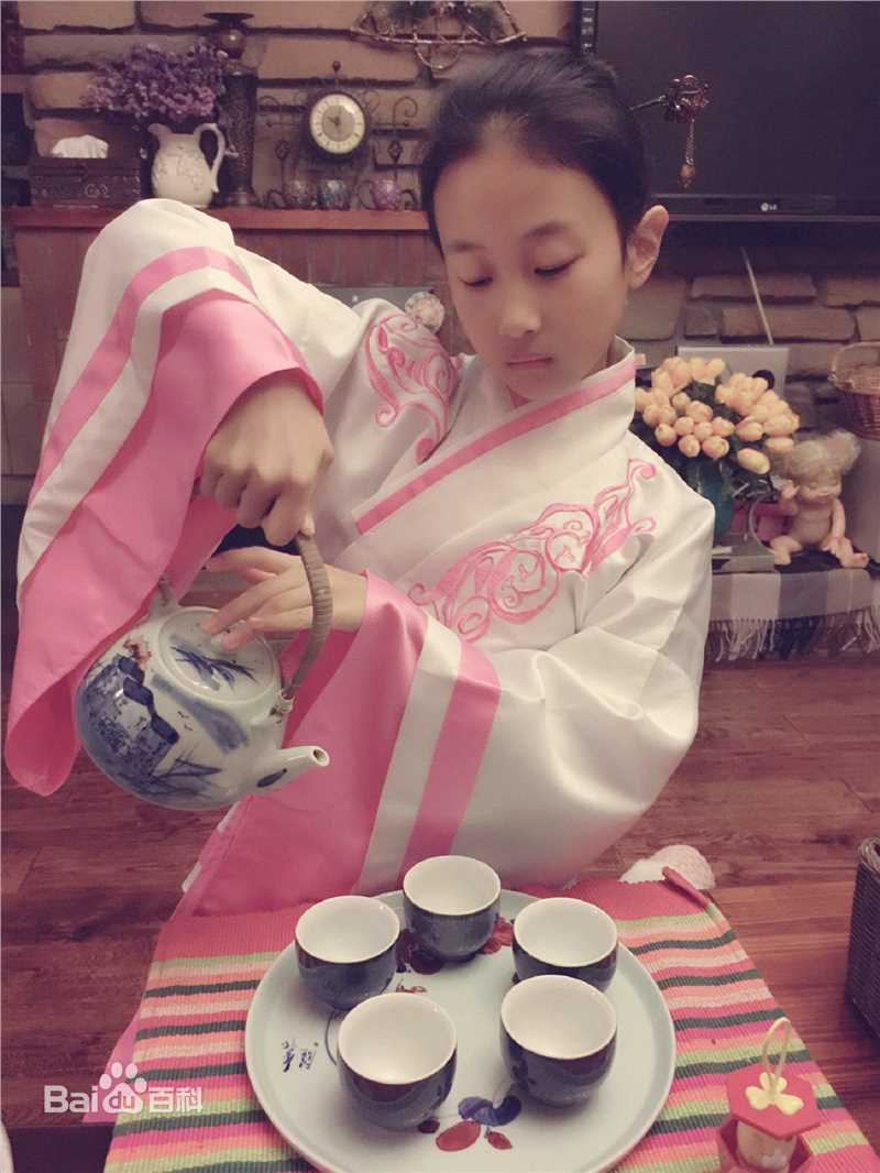 谢雨辰(Shirley)最新生活壁纸