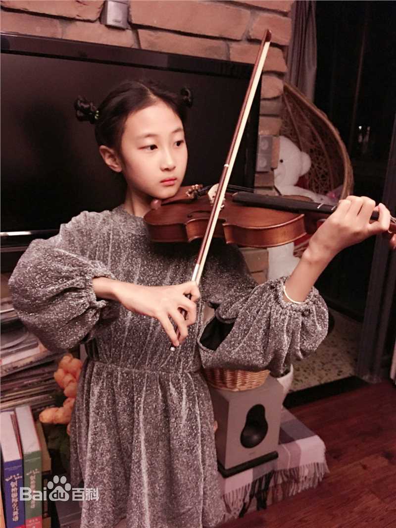 谢雨辰(Shirley)最新生活壁纸