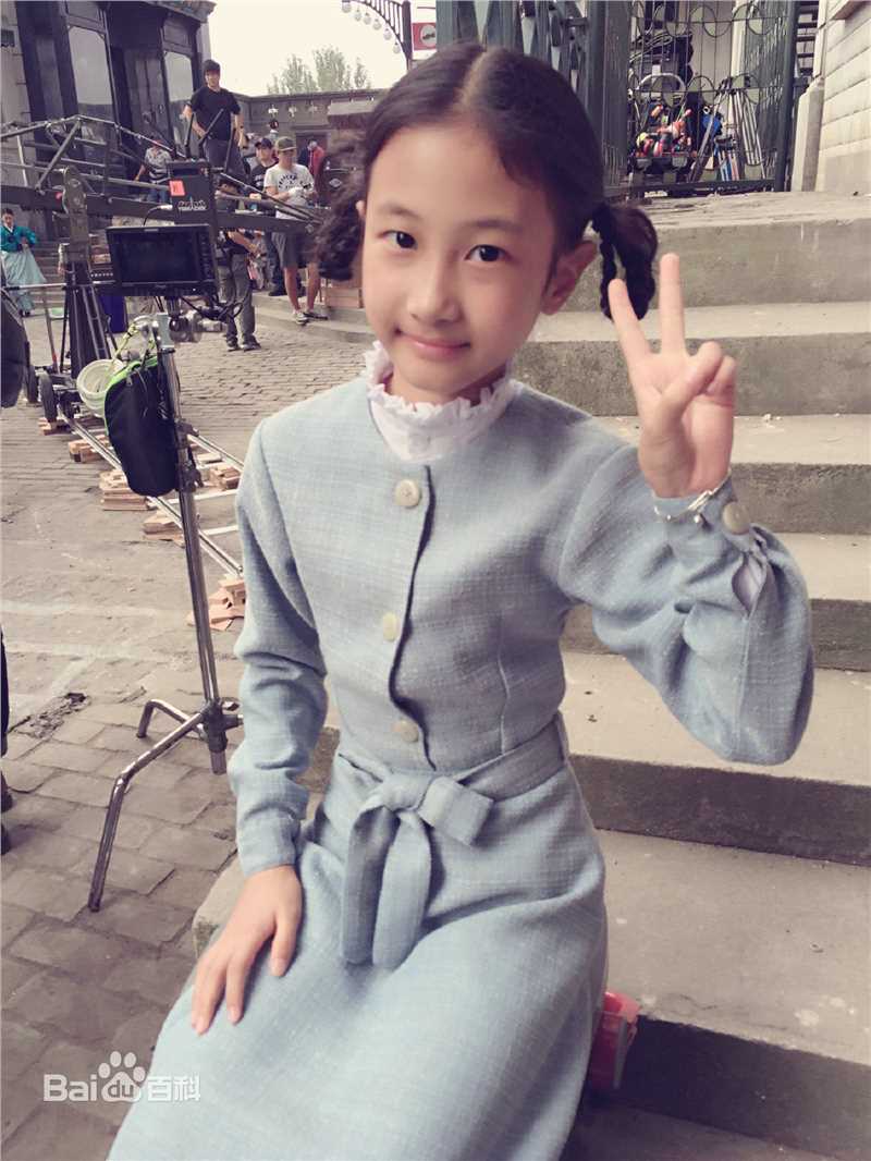 谢雨辰(Shirley)影片花絮素颜照相册