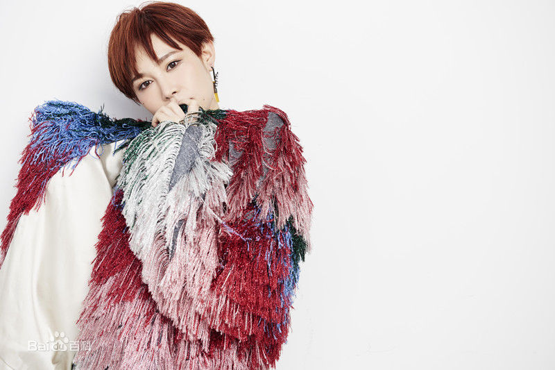 高清戴潆萱图片