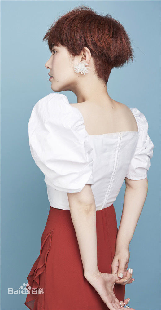 高清戴潆萱图片