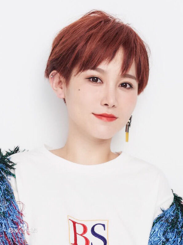 高清戴潆萱图片