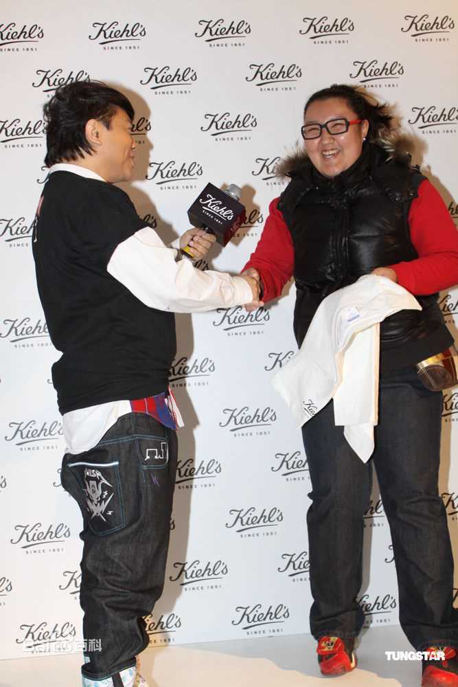 蔡康永(Kevin Tsai)2011年2月19日在上海出席活动做慈善性感图片图集