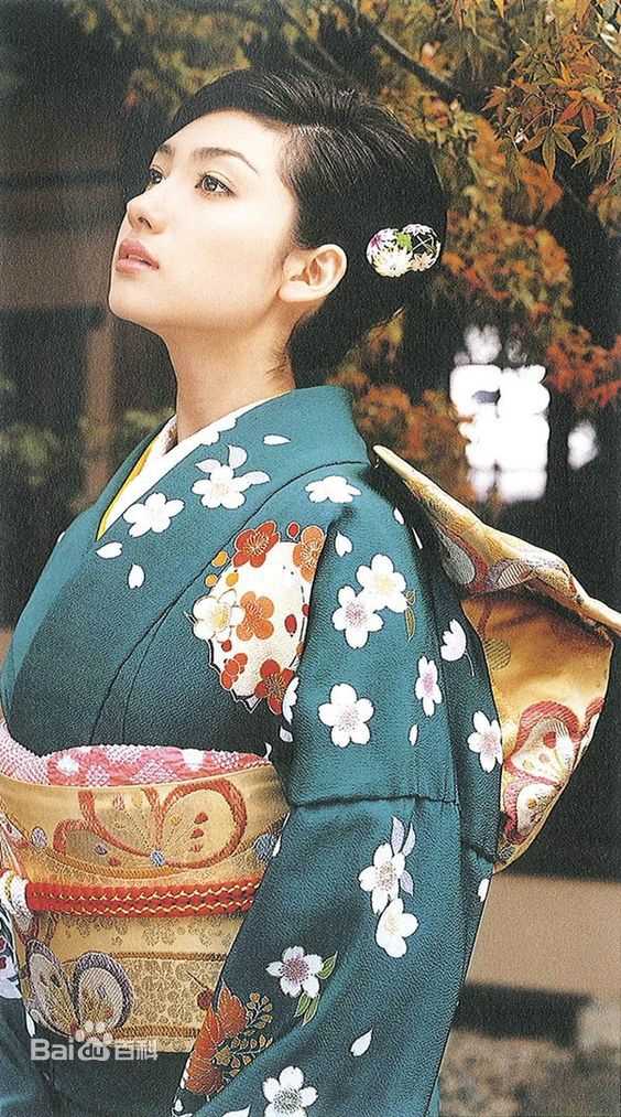 香椎由宇(Kashii Yuu)香椎 由宇  和服图片图集