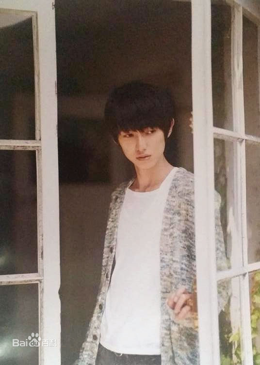 精选本乡奏多(本郷奏多（平假名：ほんごう かなた/罗马音：Hongo Kanata）)