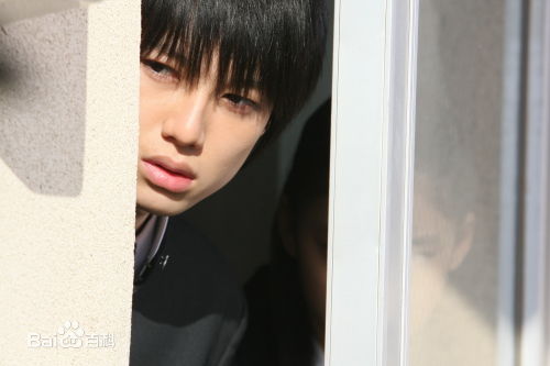 本乡奏多(本郷奏多（平假名：ほんごう かなた/罗马音：Hongo Kanata）)青い鸟壁纸壁纸