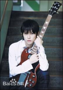 本乡奏多(本郷奏多（平假名：ほんごう かなた/罗马音：Hongo Kanata）)本郷奏多性感图片图集