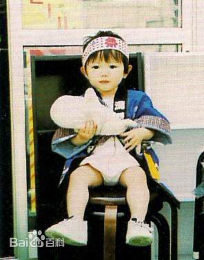 本乡奏多(本郷奏多（平假名：ほんごう かなた/罗马音：Hongo Kanata）)-童年性感图片图集