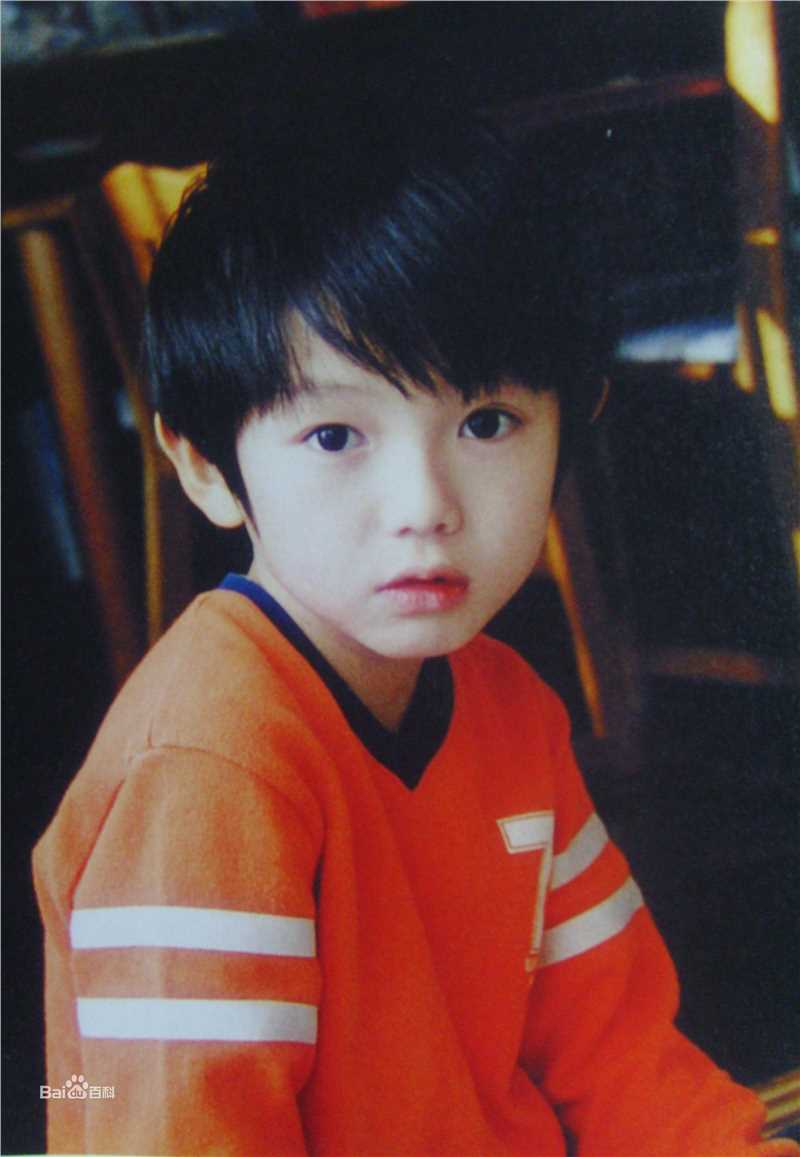 本乡奏多(本郷奏多（平假名：ほんごう かなた/罗马音：Hongo Kanata）)-童年性感图片图集