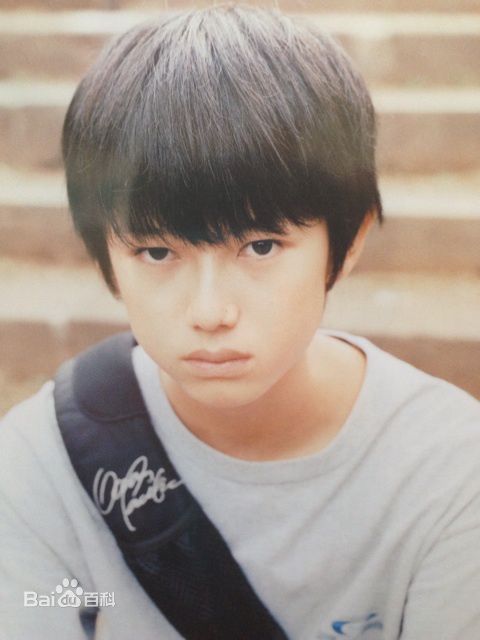 本乡奏多(本郷奏多（平假名：ほんごう かなた/罗马音：Hongo Kanata）)最优质杂志相册