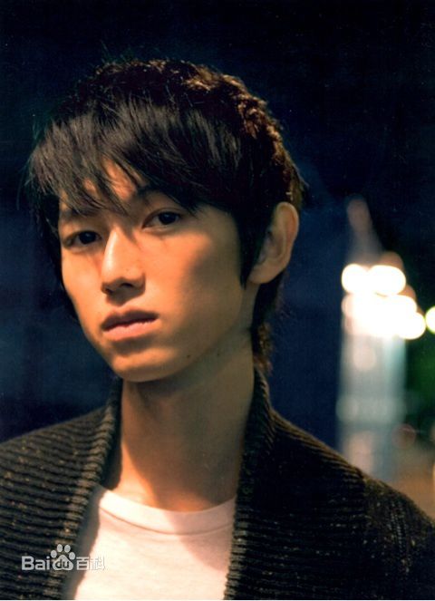 本乡奏多(本郷奏多（平假名：ほんごう かなた/罗马音：Hongo Kanata）)杂志