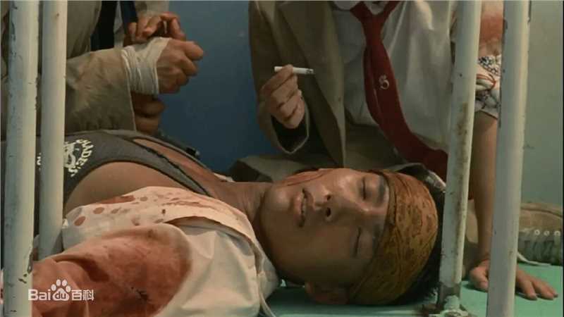 精选山本太郎(ヤマモトタロウ、Tar  Yamamoto)在《大逃杀》2000中的图册