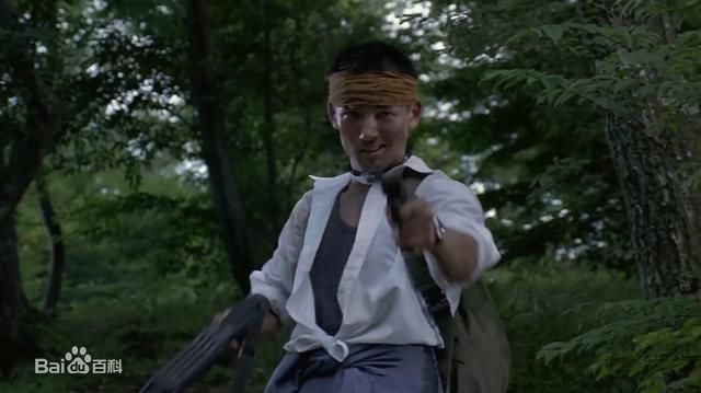 精选山本太郎(ヤマモトタロウ、Tar  Yamamoto)在《大逃杀》2000中的图册