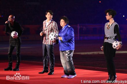 韩红(Han Hong)2011中超开幕素颜照相册