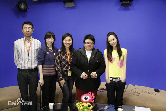 韩红(Han Hong)首次做客新浪性感图片图集