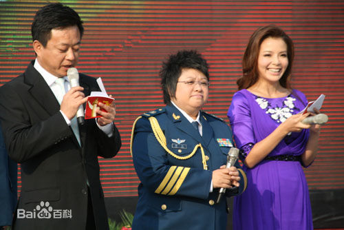 韩红(Han Hong)听我的声音发布会现场壁纸壁纸