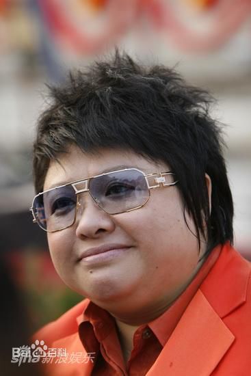 韩红(Han Hong)听我的声音发布会现场壁纸壁纸