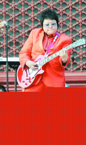 韩红(Han Hong)听我的声音发布会现场壁纸壁纸