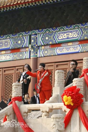 韩红(Han Hong)听我的声音发布会现场壁纸壁纸