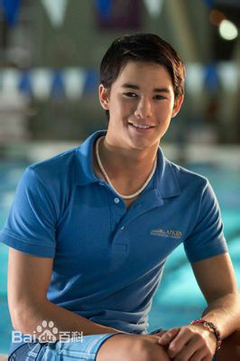 波波·斯图尔特(Booboo Stewart 、 Nils Allen Stewart Jr（本名）)波波图册前后照片