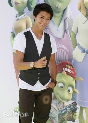 波波·斯图尔特(Booboo Stewart 、 Nils Allen Stewart Jr（本名）)波波图册前后照片