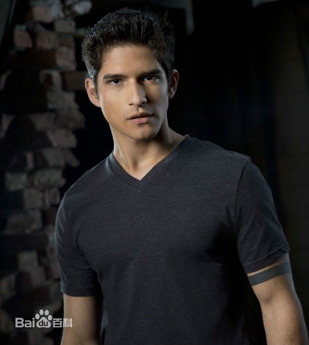 泰勒·珀西(Tyler Posey)精选剧照