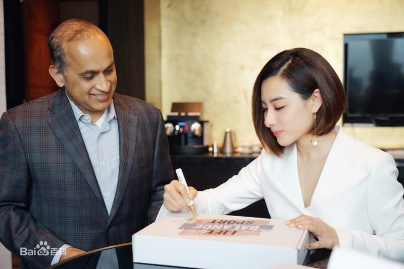 刘璇(Liu Xuan（英） / Xuan Lau（英）)活动现场生活照