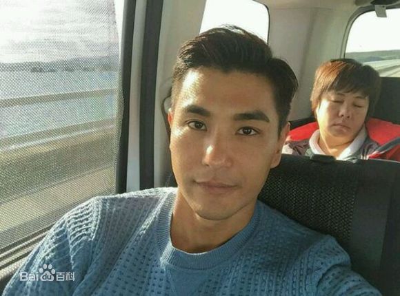 陈展鹏(Ruco Chan)日常照图册