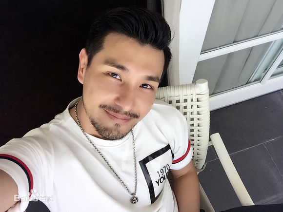 陈展鹏(Ruco Chan)日常照图册