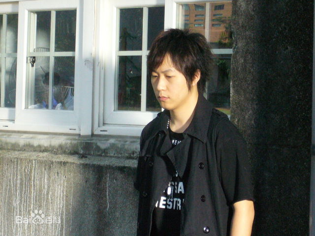 (Mayday)成员-阿信前后照片