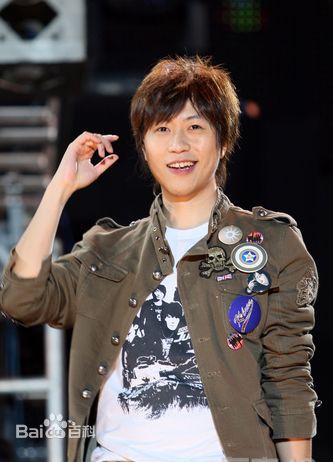 (Mayday)成员-阿信前后照片