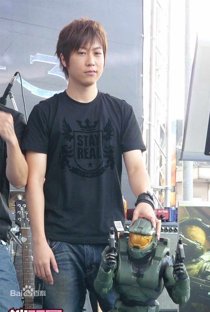 (Mayday)成员-阿信前后照片