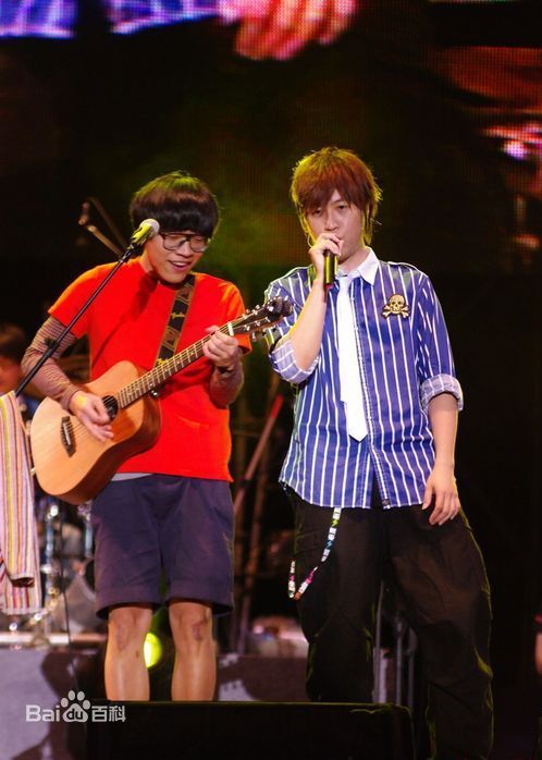 (Mayday)成员-阿信前后照片