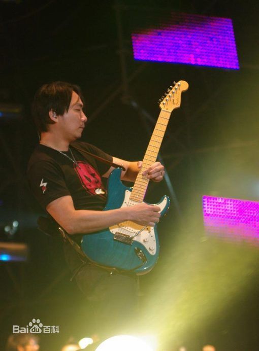 (Mayday)成员-石头生活照相册