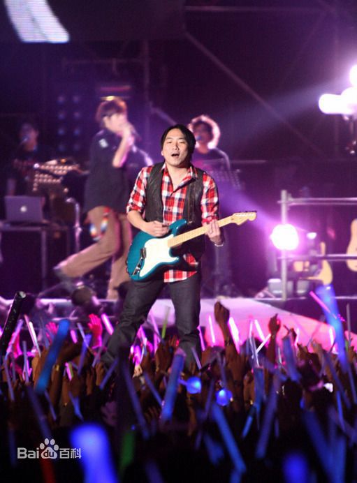 (Mayday)成员-石头生活照相册