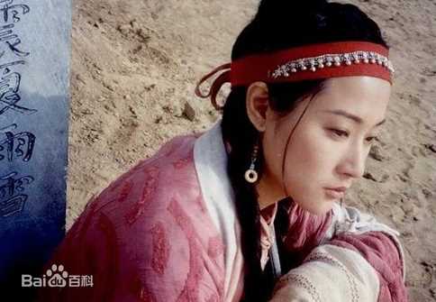 侯炳莹(April Hou)最新壁纸