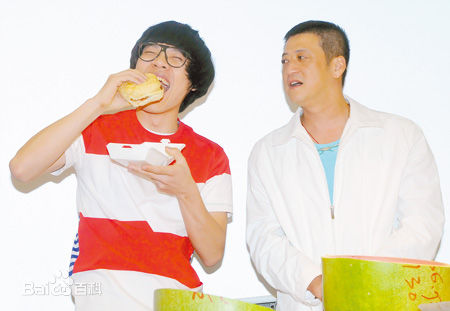 李亚明合影生活照