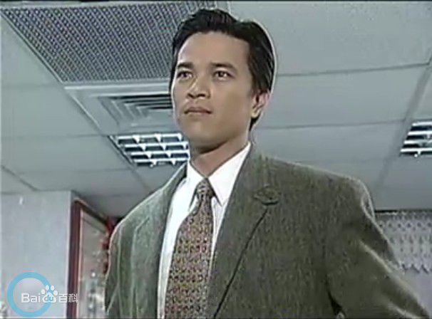 高清李兴文(News Lee)在《午夜风铃》视频截图中的图集