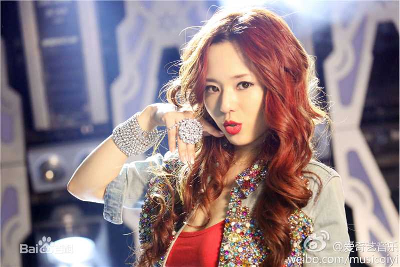 最新苍井空(日文名：蒼井そら，平假名：あおい そら，罗马拼音：aoi sora，英文名：Aoi sola)性感图片