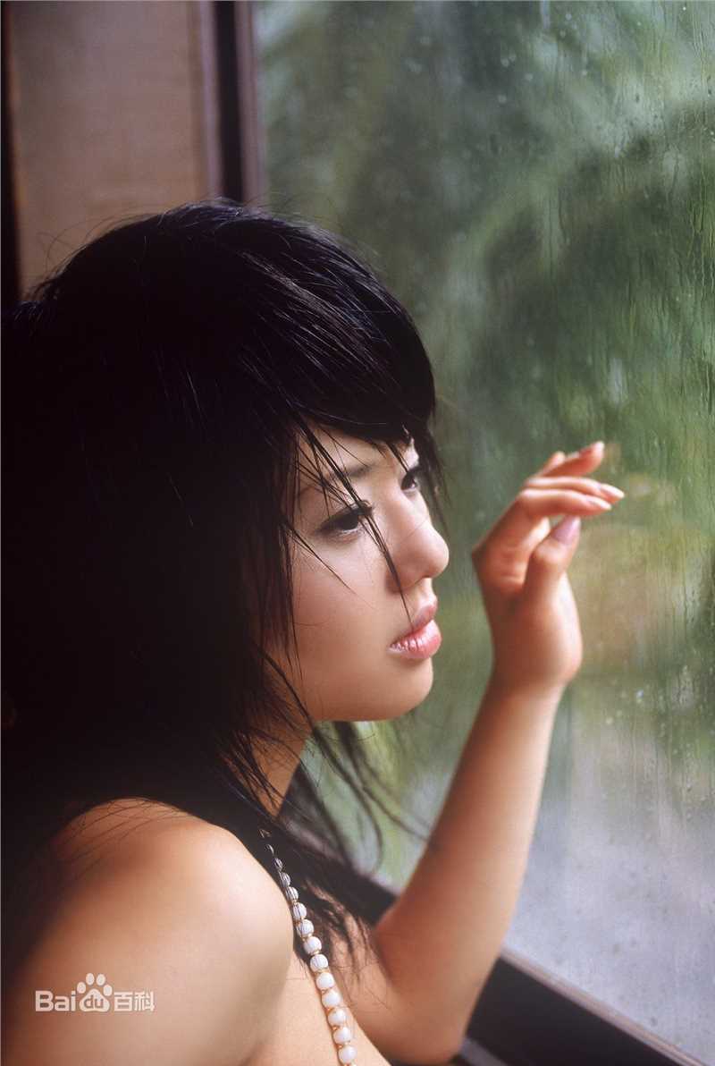 苍井空(日文名：蒼井そら，平假名：あおい そら，罗马拼音：aoi sora，英文名：Aoi sola)杂志