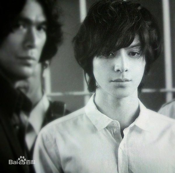 生田斗真(イクタトウマ、いくた とうま、Ikuta Touma)影视形象素颜照相册