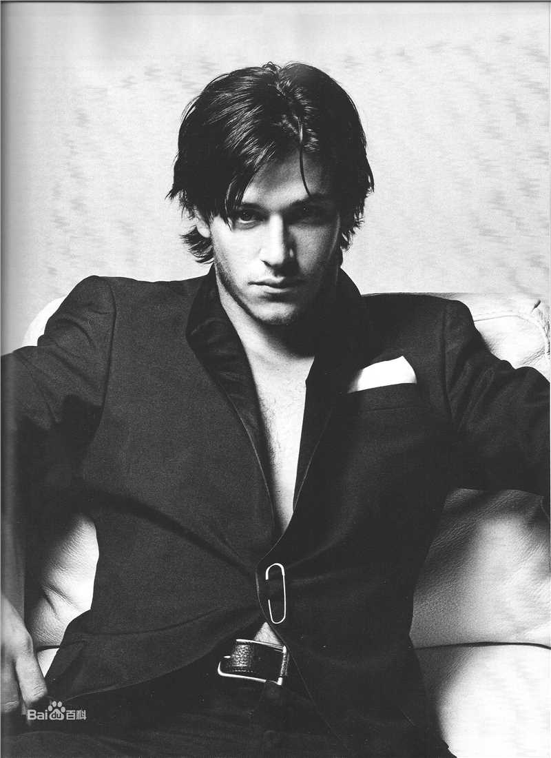 精选加斯帕德·尤利尔(Gaspard Ulliel)精彩图册