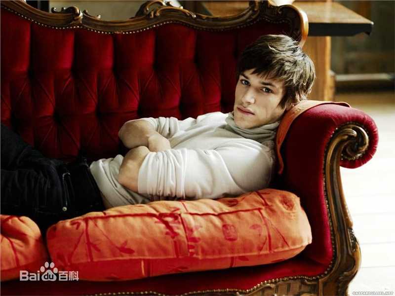 精选加斯帕德·尤利尔(Gaspard Ulliel)精彩图册