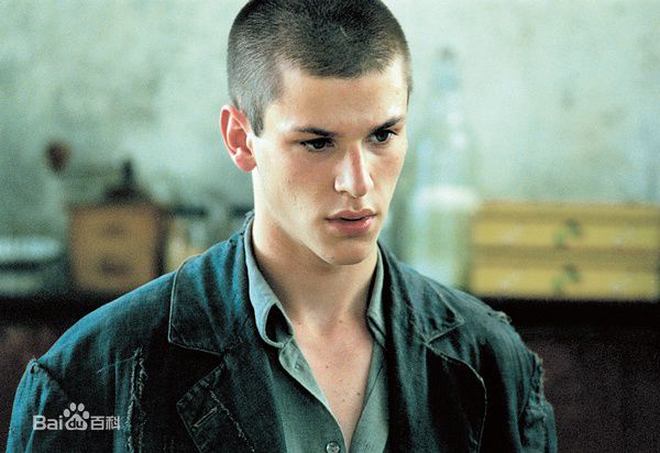 加斯帕德·尤利尔(Gaspard Ulliel)精彩图册