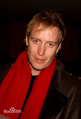 Rhys Ifans生活照